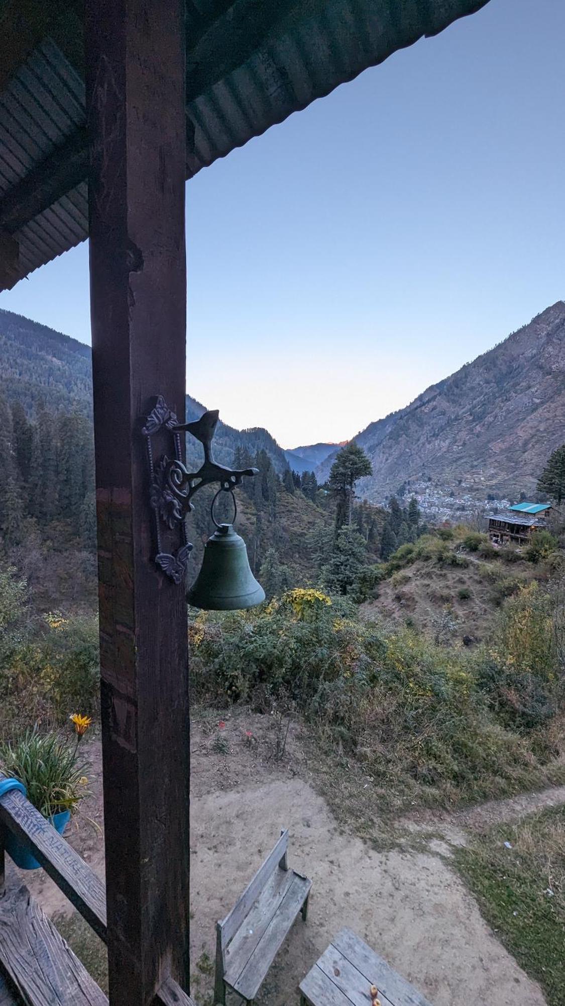 Holy Cow Cafe & Beds Kalgha Exterior foto